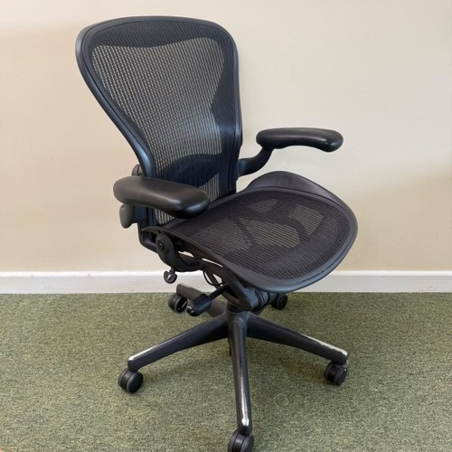Herman miller aeron graphite - herman,