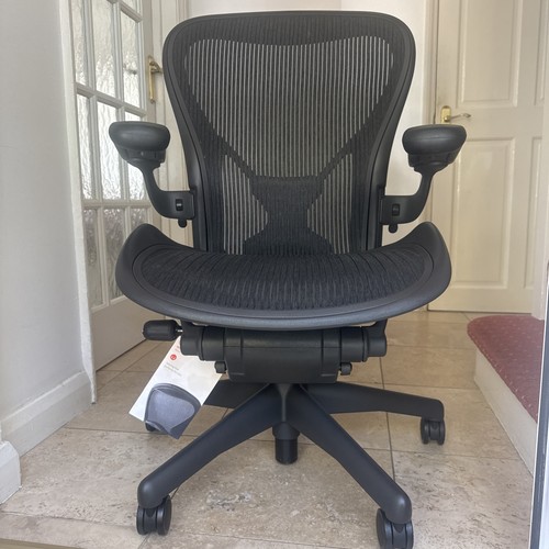 Herman miller aeron chair - aeron,