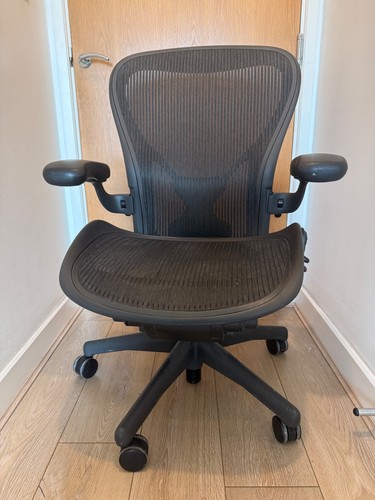 Herman miller aeron classic - miller,