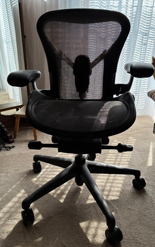 Herman miller aeron chair size - herman,