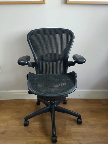 Black herman miller aeron - miller,