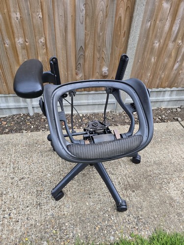 Herman miller aeron size - miller,