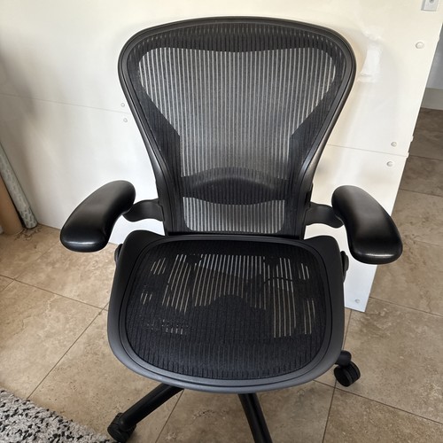 Herman miller aeron chair - herman,