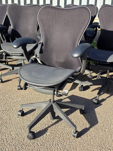 Herman miller mirra - miller,