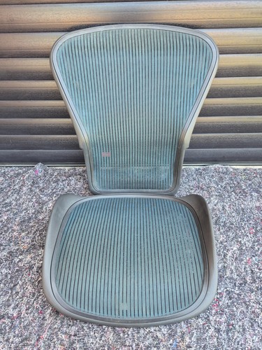 Herman miller aeron - herman, b