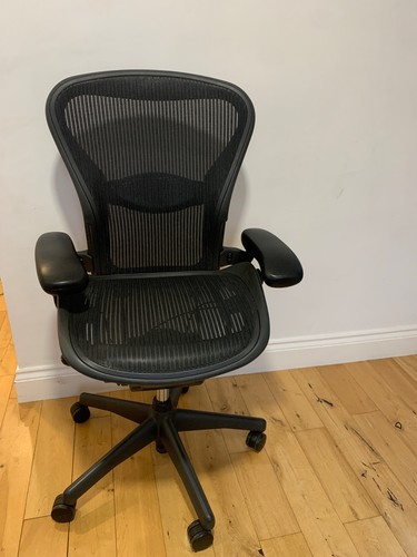 Herman miller aeron - aeron, size