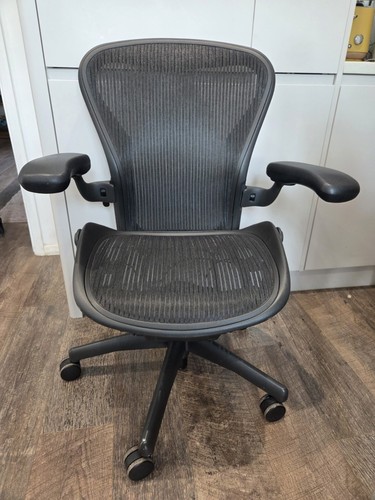 Herman miller aeron desk - miller,