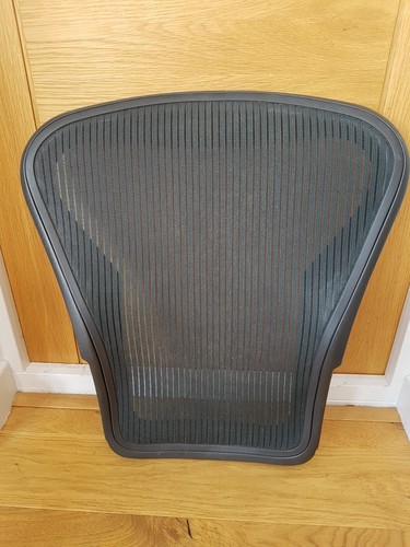 Herman miller aeron - herman, size