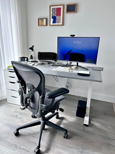 Herman miller aeron ergonomic - miller,