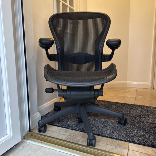 Herman miller aeron - miller,